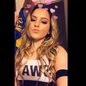 Meet your Posher, Hope